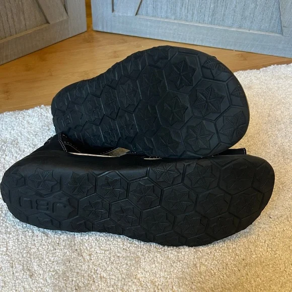 JBU By JAMBU TORRY Gladiator Wedge Black Cutout Sandals, Women’s Size 8.5. - Picture 7 of 7